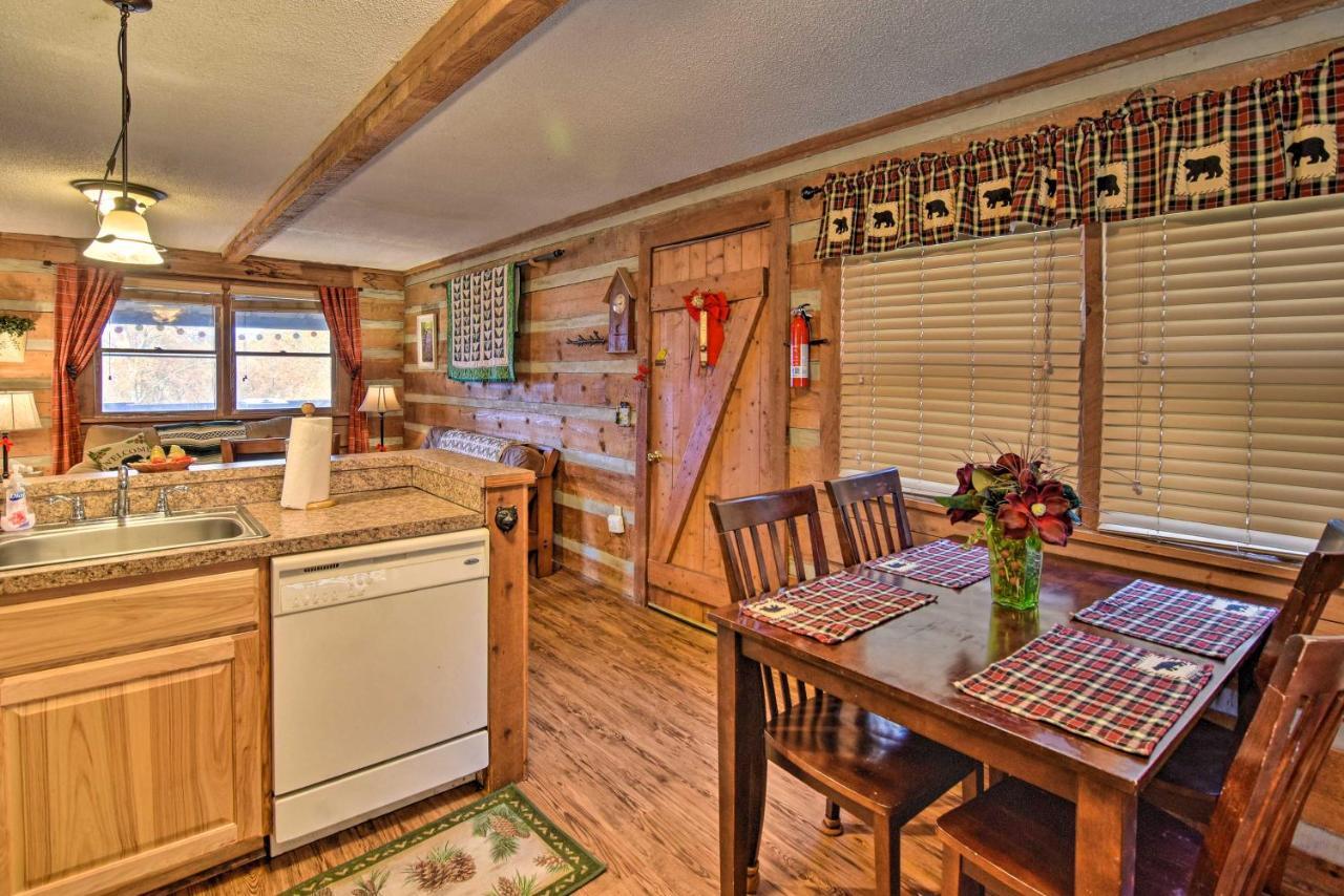 Willa Cozy Cabin With Hot Tub And Smoky Mountain Views! Bryson City Zewnętrze zdjęcie